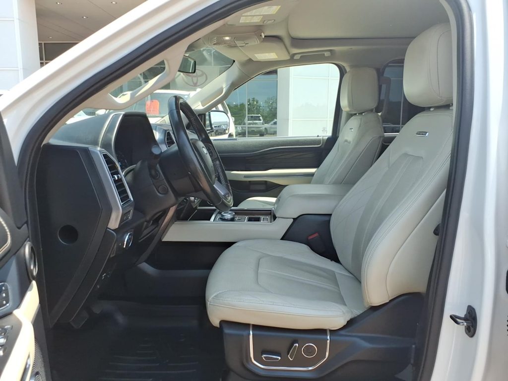 Thumbnail: 2019 Ford Expedition - 7