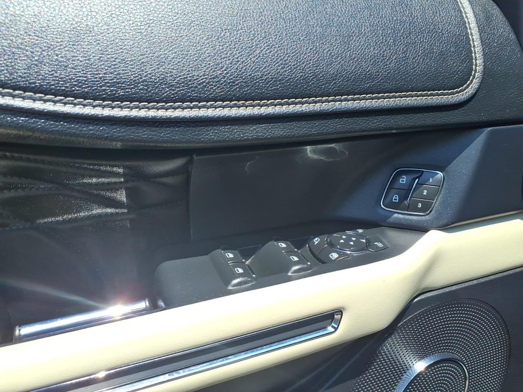 Thumbnail: 2019 Ford Expedition - 19