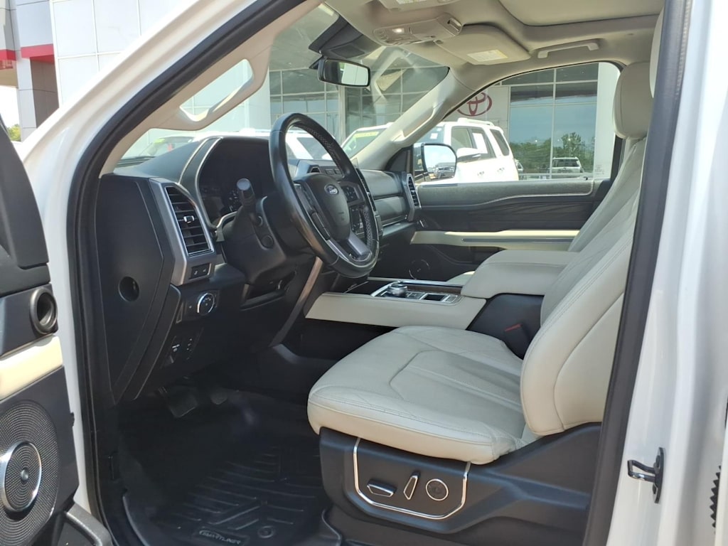 Thumbnail: 2019 Ford Expedition - 27