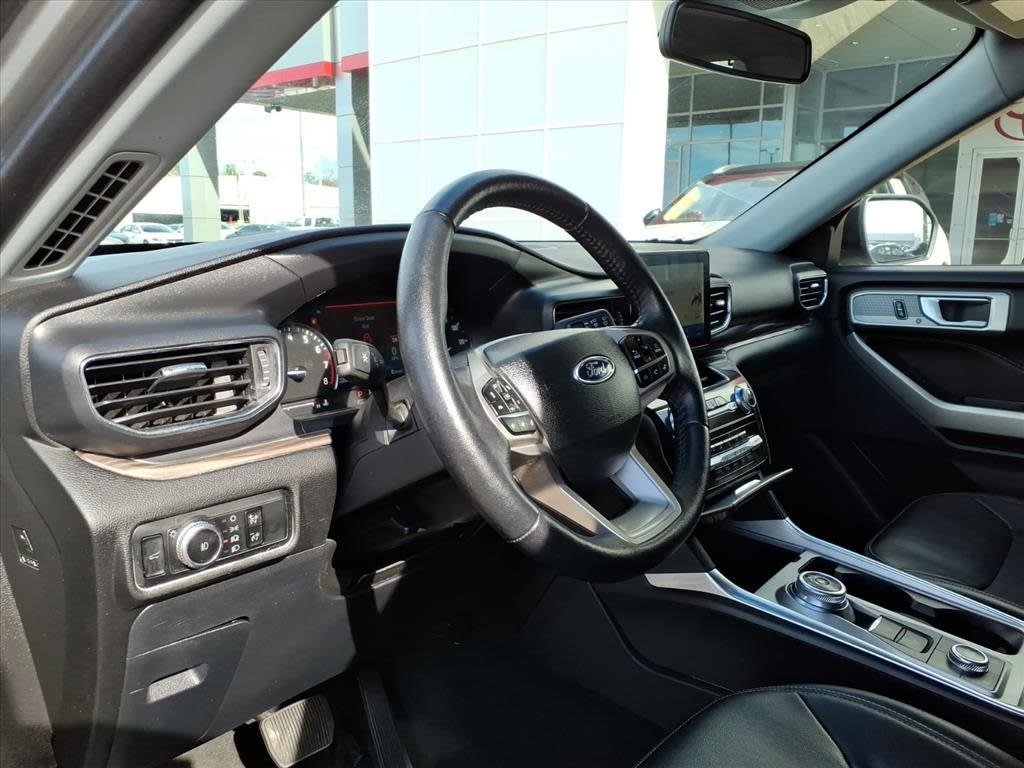 Thumbnail: 2023 Ford Explorer - 6