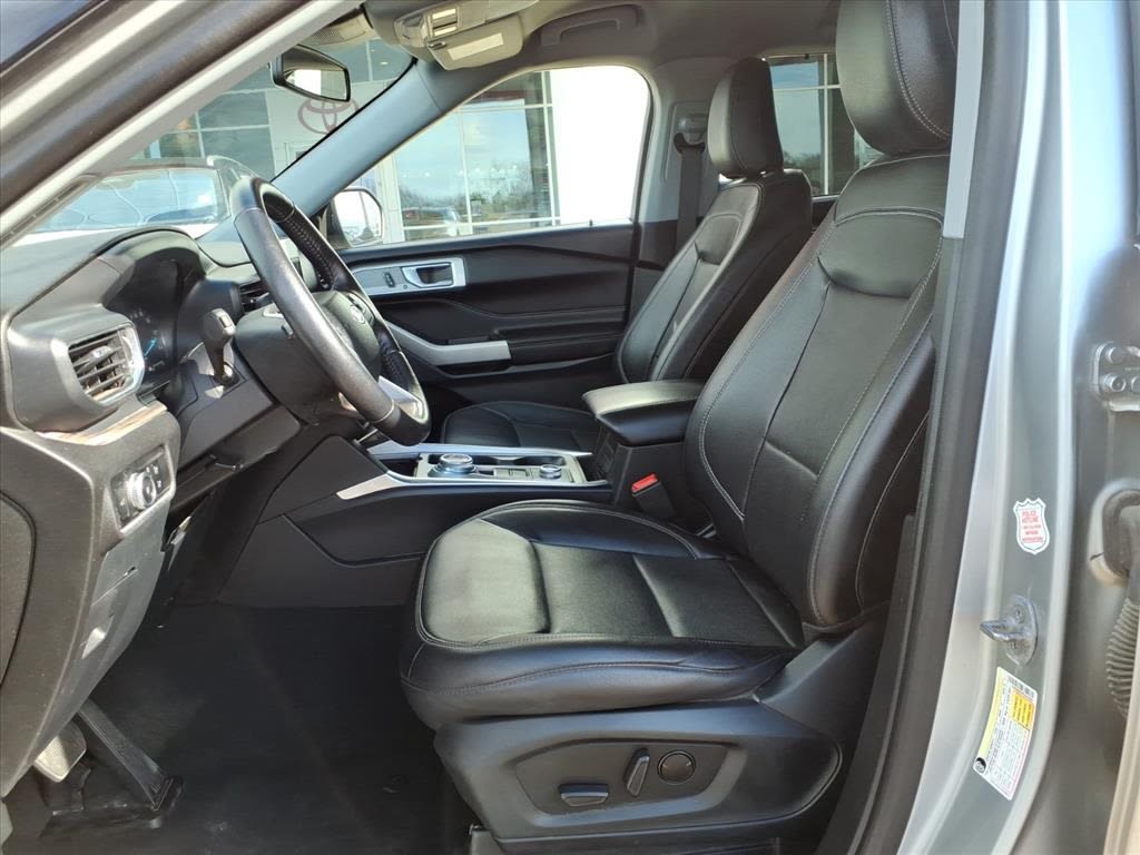 Thumbnail: 2023 Ford Explorer - 8
