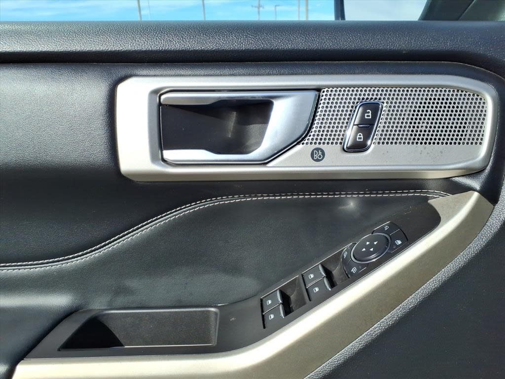 Thumbnail: 2023 Ford Explorer - 19