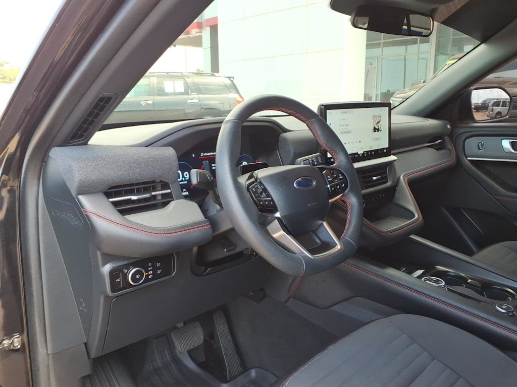 Thumbnail: 2025 Ford Explorer - 6