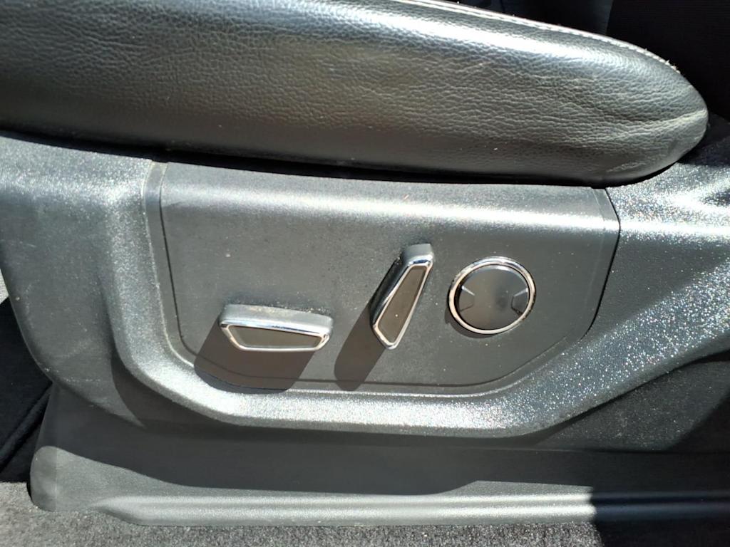 Thumbnail: 2015 Ford F-150 - 17