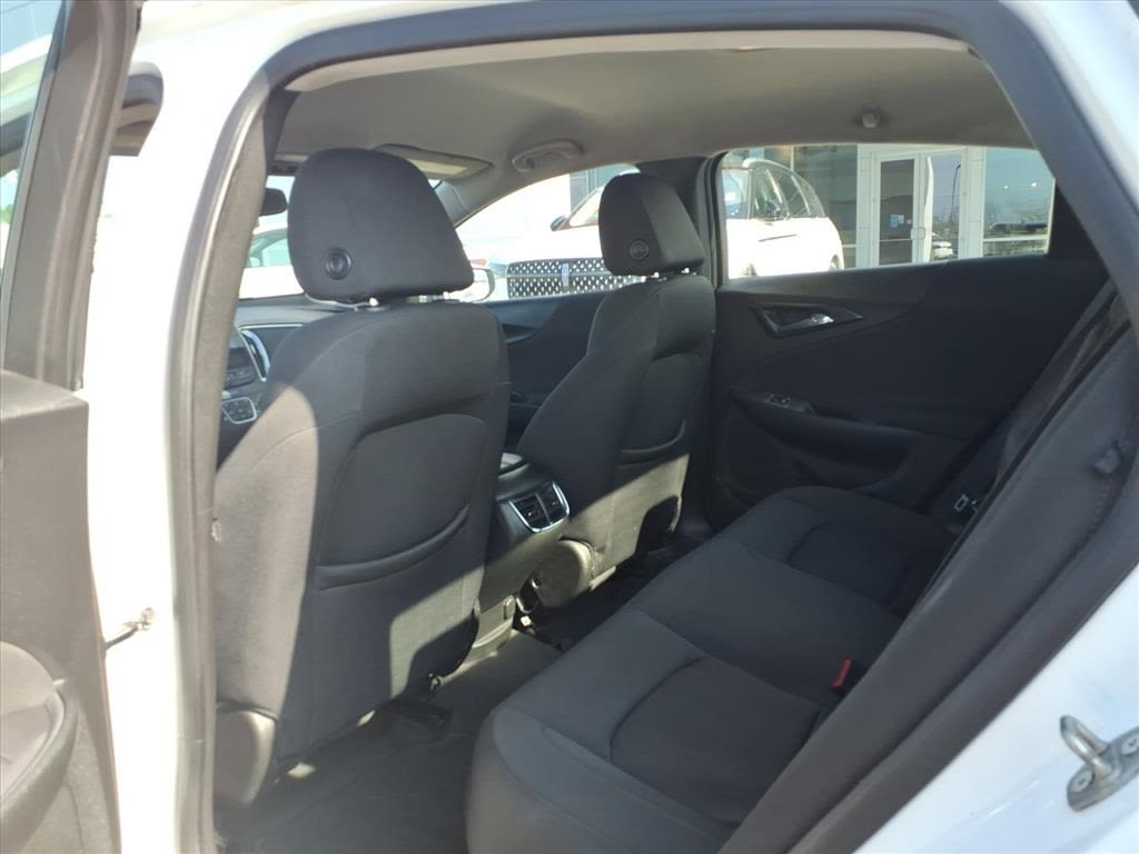 Thumbnail: 2020 Chevrolet Malibu - 29