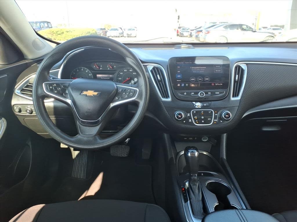 Thumbnail: 2020 Chevrolet Malibu - 2