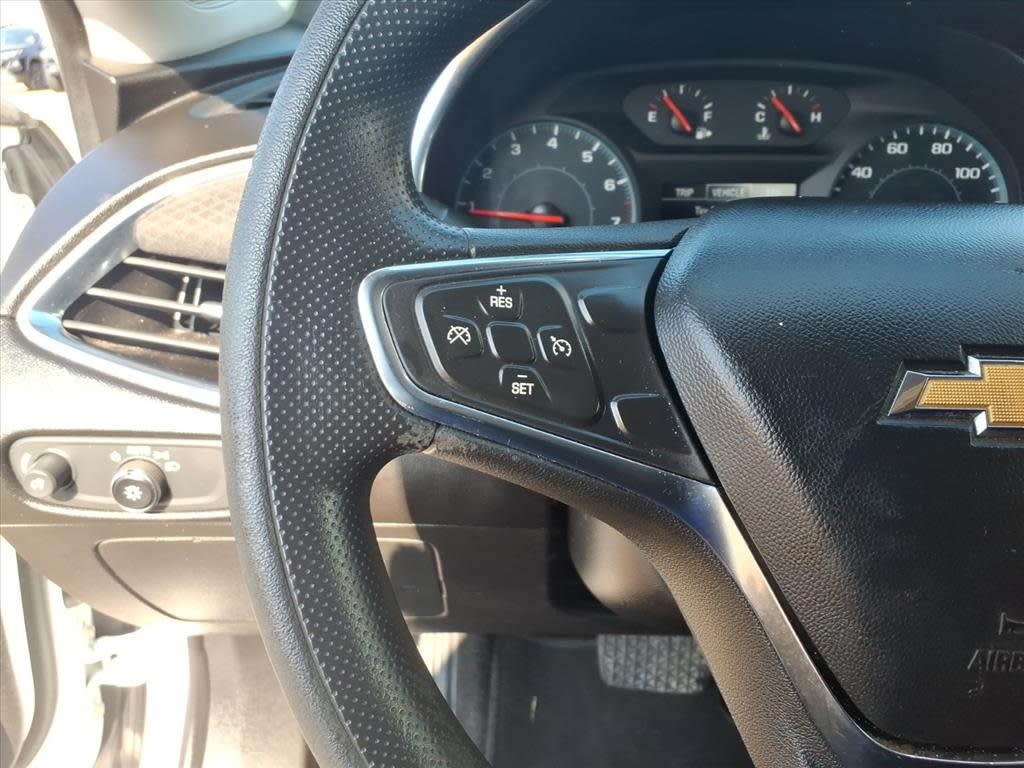 Thumbnail: 2020 Chevrolet Malibu - 20