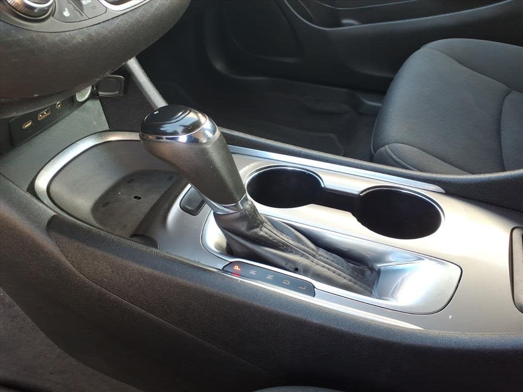 Thumbnail: 2020 Chevrolet Malibu - 11