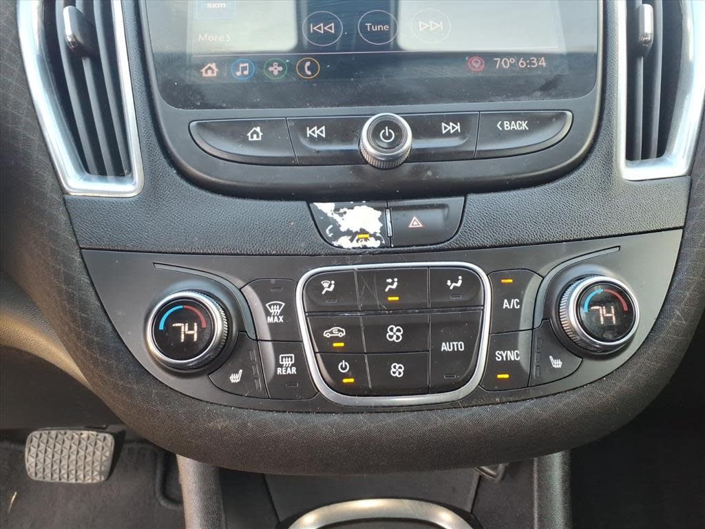 Thumbnail: 2020 Chevrolet Malibu - 23