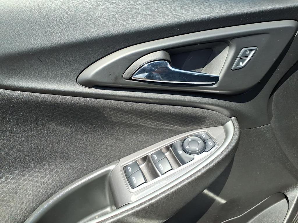 Thumbnail: 2025 Chevrolet Malibu - 18