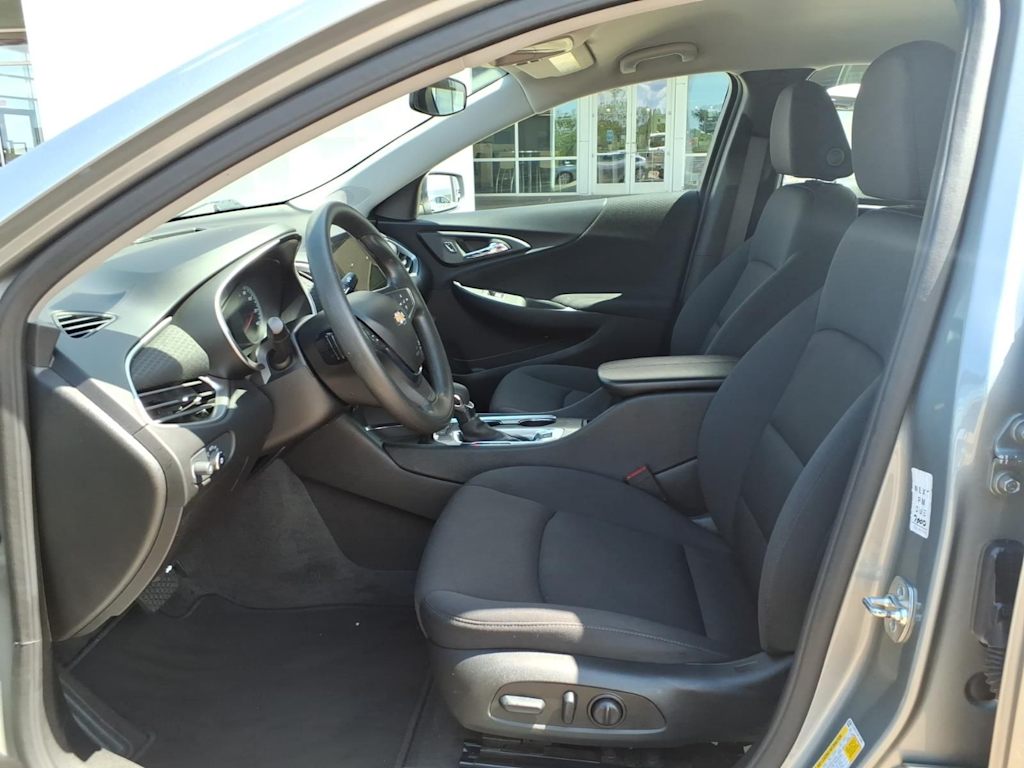 Thumbnail: 2025 Chevrolet Malibu - 7