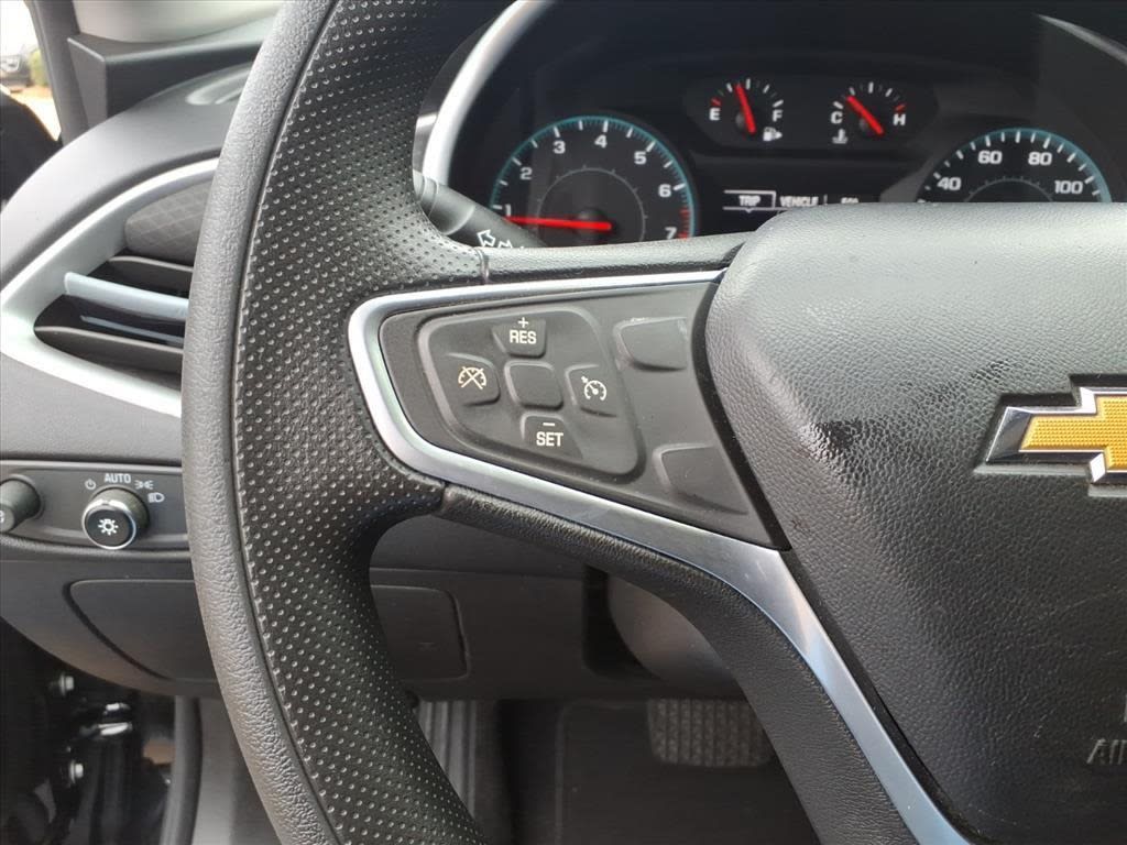 Thumbnail: 2022 Chevrolet Malibu - 20