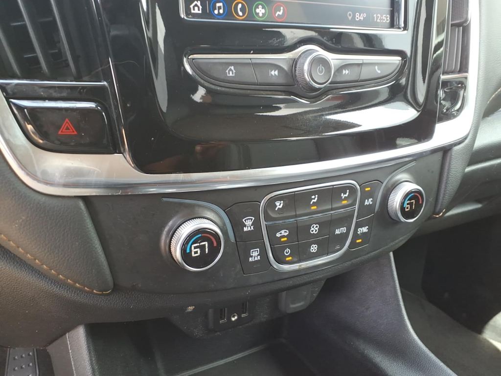Thumbnail: 2021 Chevrolet Traverse - 24