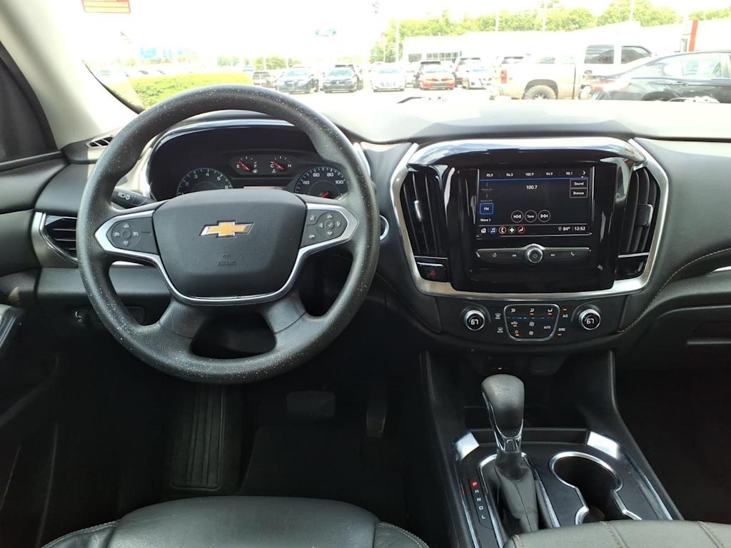 Thumbnail: 2021 Chevrolet Traverse - 2