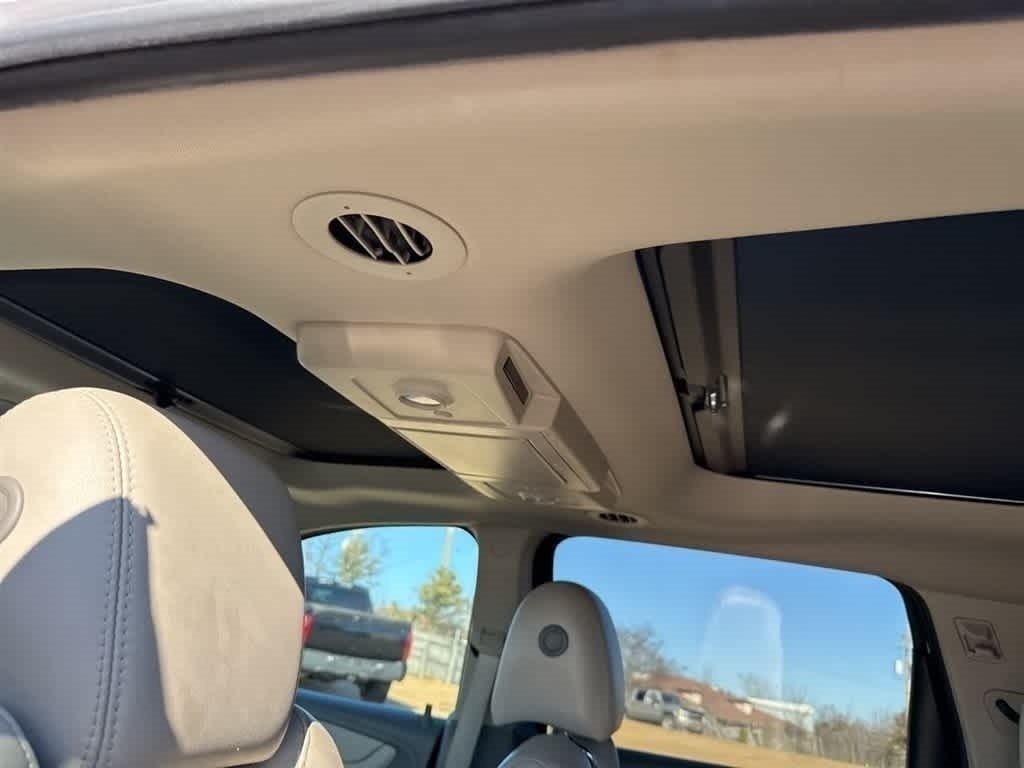 Thumbnail: 2016 Chevrolet Traverse - 22