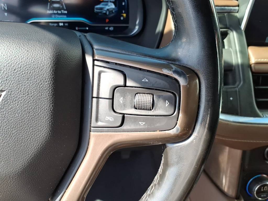 Thumbnail: 2023 Chevrolet Suburban - 24