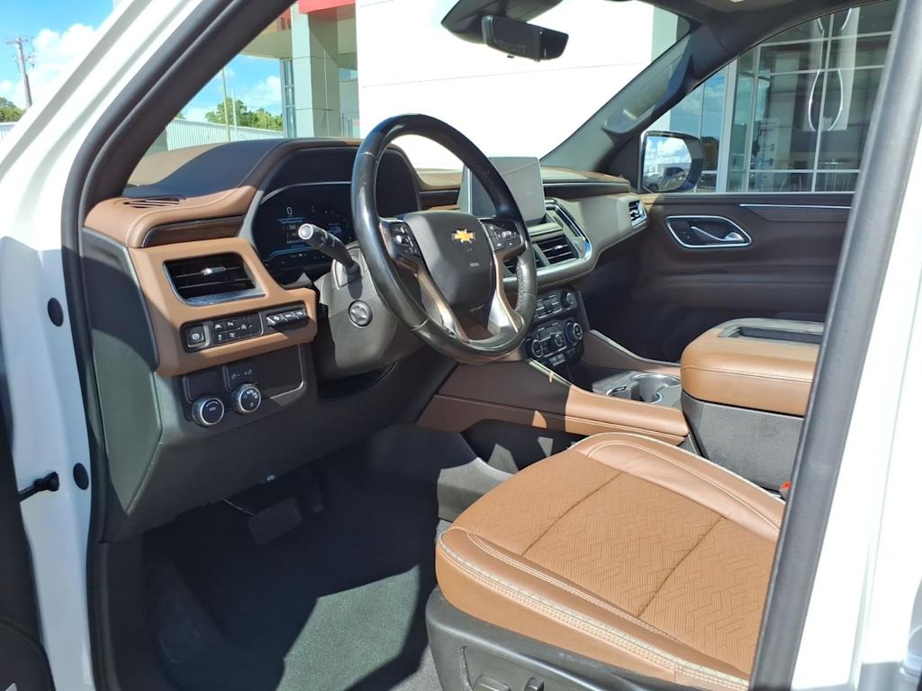 Thumbnail: 2023 Chevrolet Suburban - 6