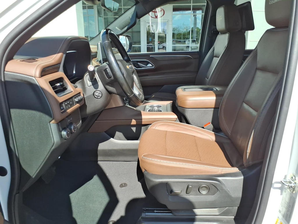 Thumbnail: 2023 Chevrolet Suburban - 8