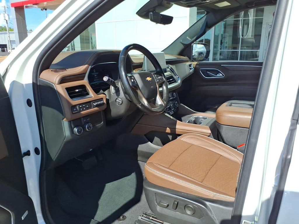 Thumbnail: 2023 Chevrolet Suburban - 10