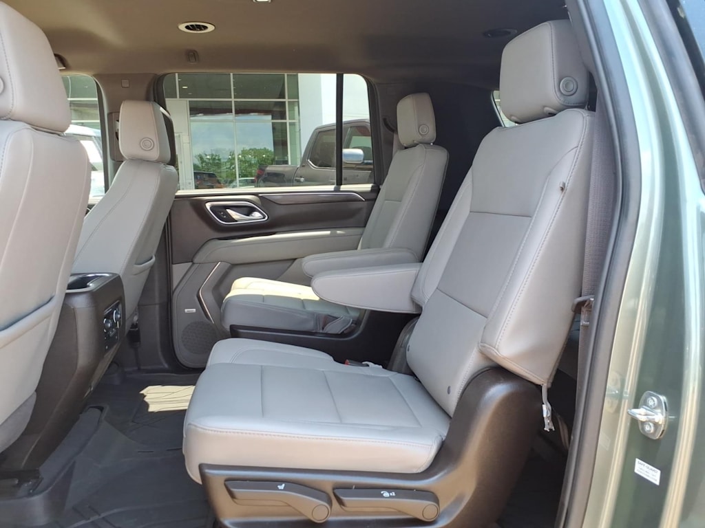 Thumbnail: 2024 Chevrolet Suburban - 28