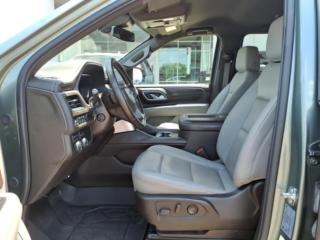 Thumbnail: 2024 Chevrolet Suburban - 7