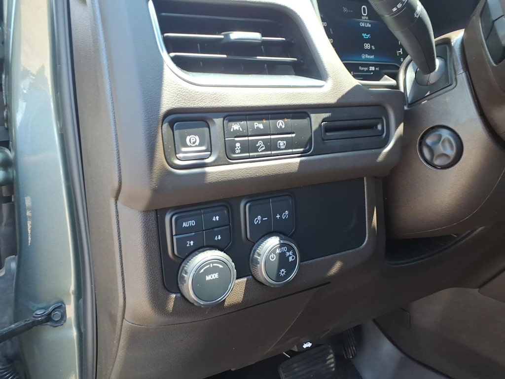 Thumbnail: 2024 Chevrolet Suburban - 20