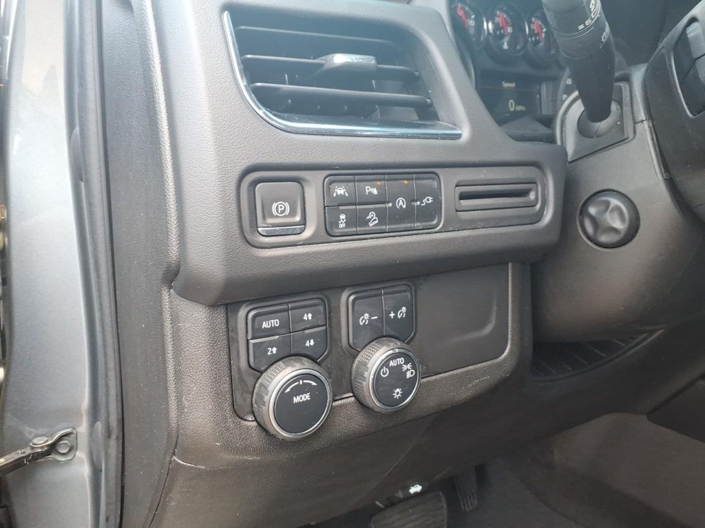 Thumbnail: 2021 Chevrolet Tahoe - 20