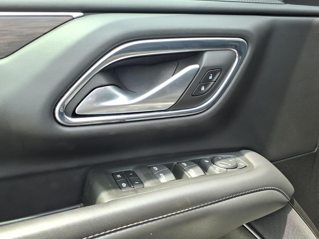 Thumbnail: 2022 Chevrolet Tahoe - 18