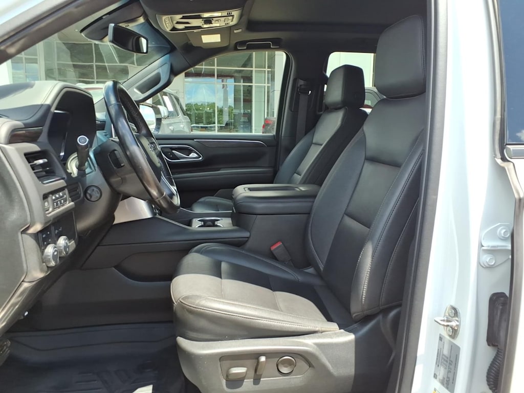 Thumbnail: 2022 Chevrolet Tahoe - 9