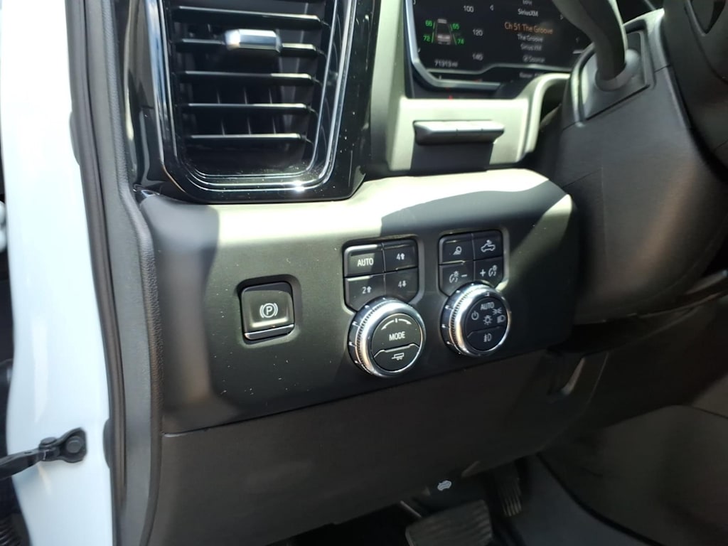 Thumbnail: 2024 GMC Sierra 2500 - 22
