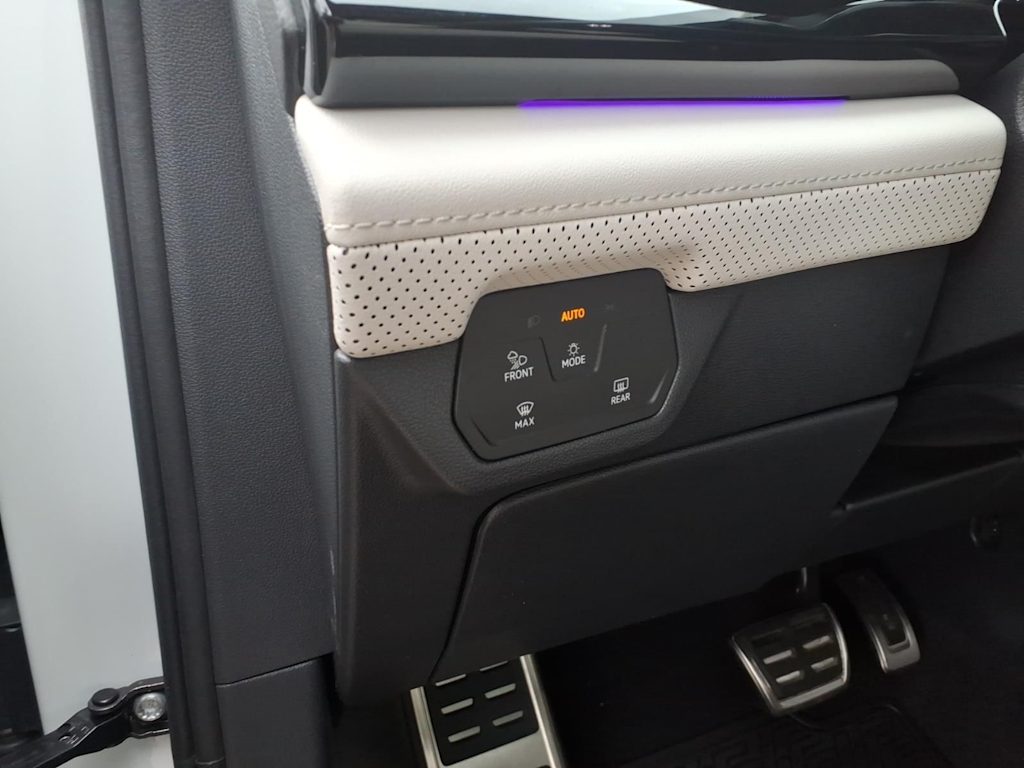 Thumbnail: 2024 Volkswagen Atlas - 21