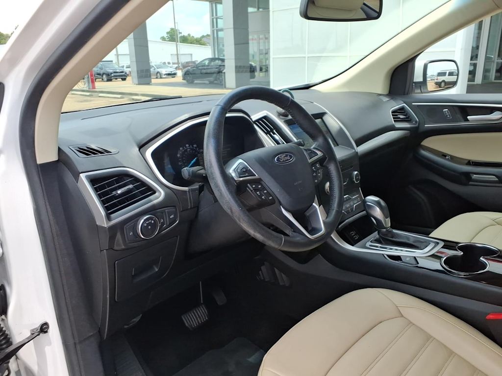 Thumbnail: 2017 Ford Edge - 6
