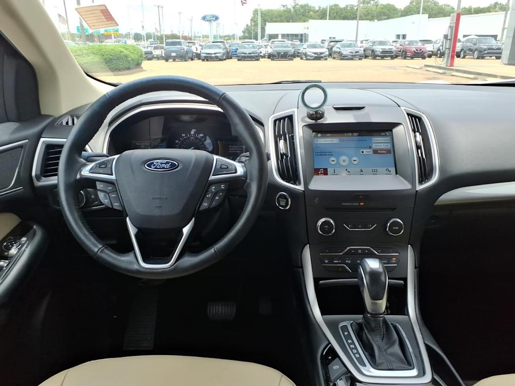 Thumbnail: 2017 Ford Edge - 2