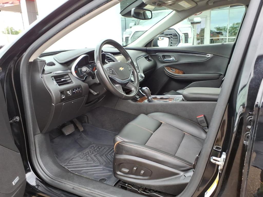 Thumbnail: 2014 Chevrolet Impala - 27