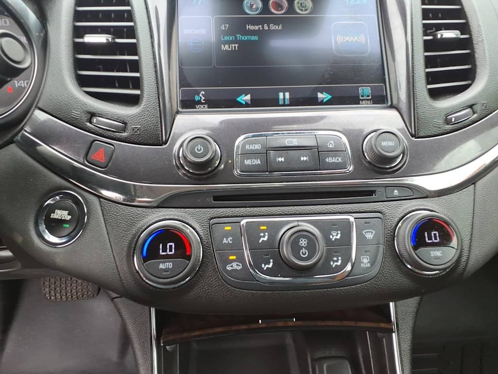 Thumbnail: 2014 Chevrolet Impala - 23