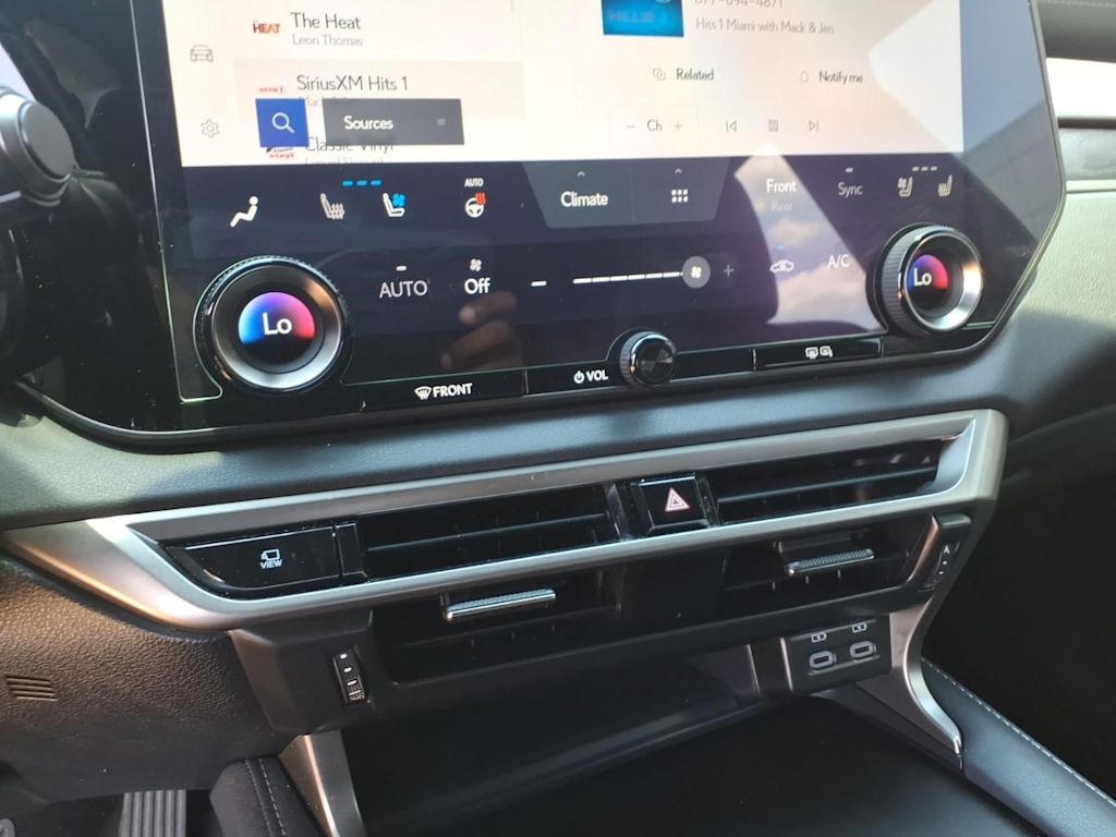 Thumbnail: 2023 Lexus RX - 24