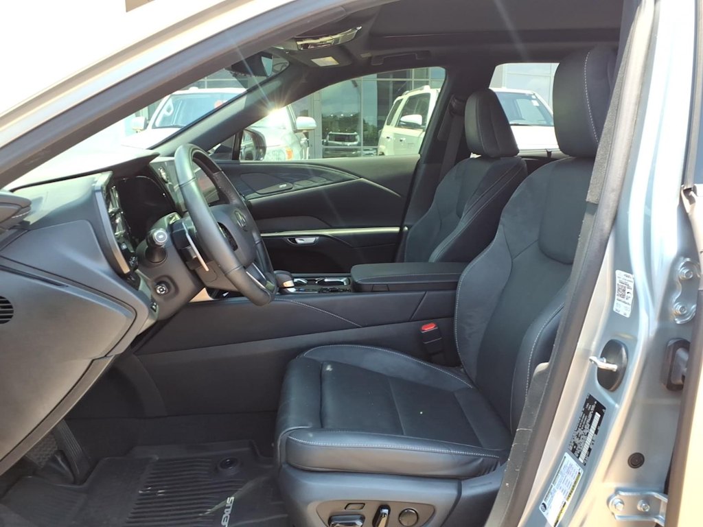 Thumbnail: 2023 Lexus RX - 9