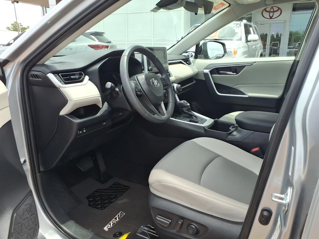 Thumbnail: 2024 Toyota RAV4 - 28