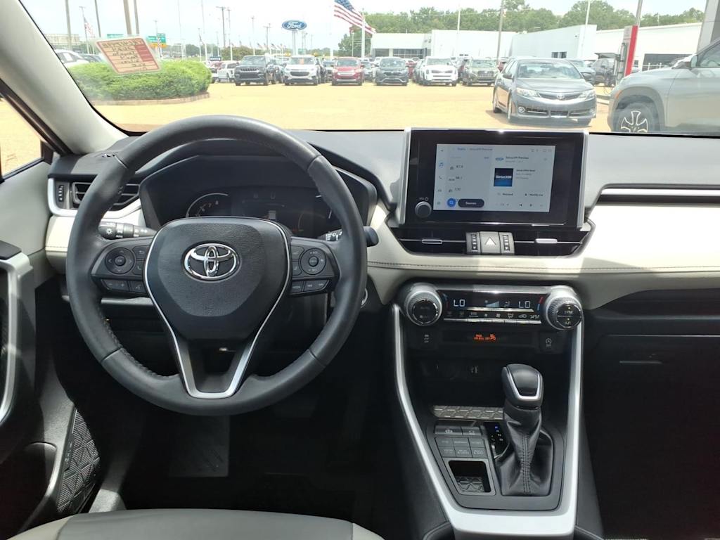 Thumbnail: 2024 Toyota RAV4 - 2