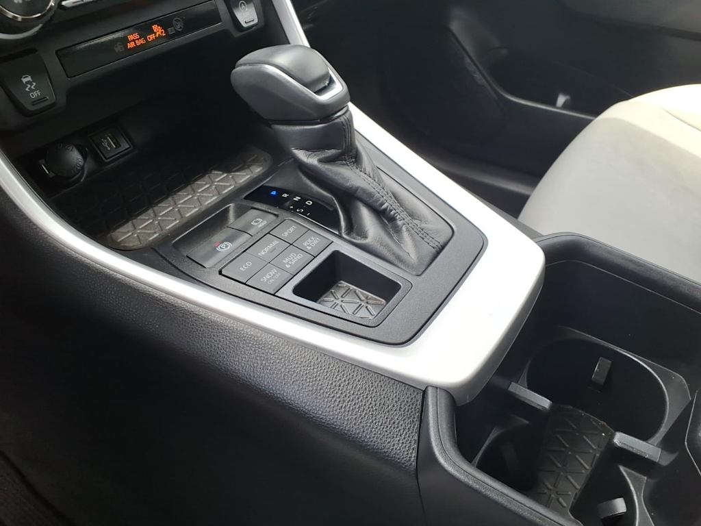 Thumbnail: 2024 Toyota RAV4 - 11