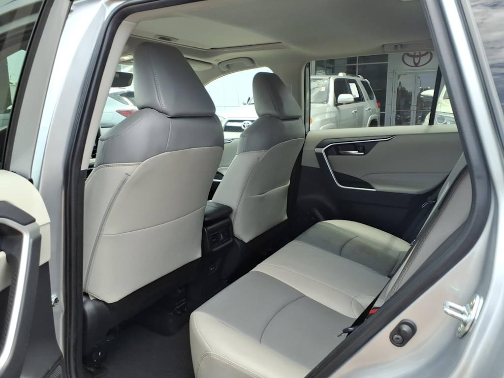 Thumbnail: 2024 Toyota RAV4 - 30