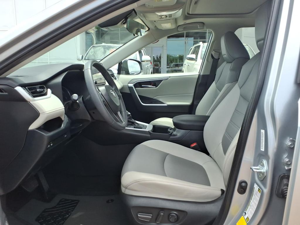 Thumbnail: 2024 Toyota RAV4 - 7