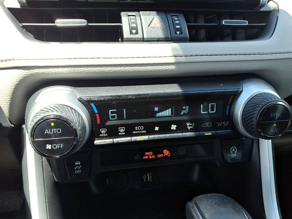Thumbnail: 2025 Toyota RAV4 - 24