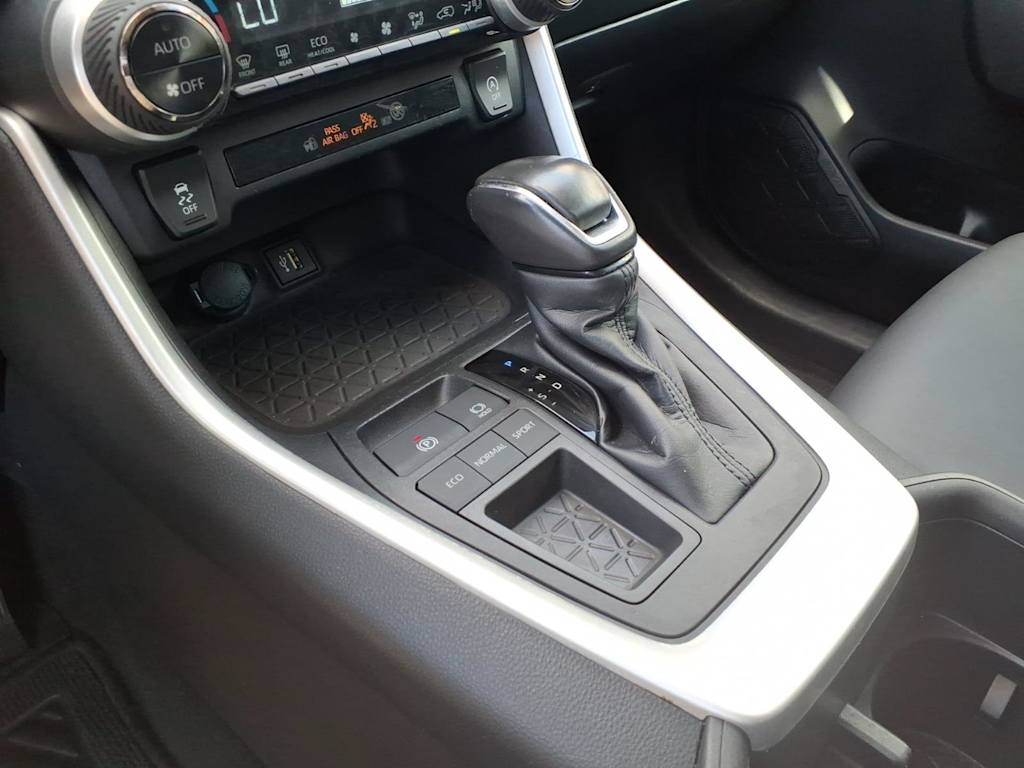 Thumbnail: 2023 Toyota RAV4 - 12