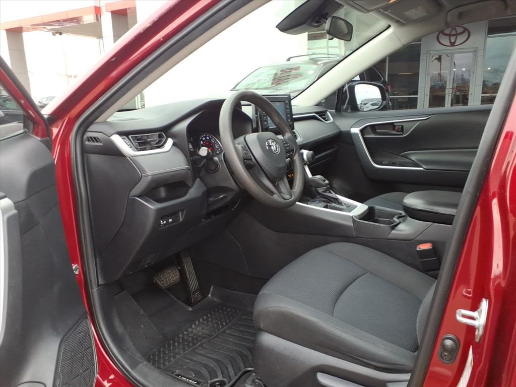 Thumbnail: 2019 Toyota RAV4 - 27