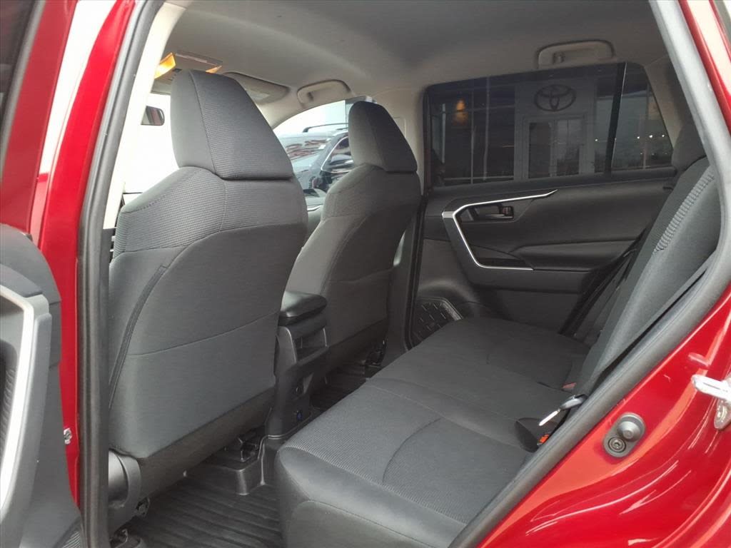 Thumbnail: 2019 Toyota RAV4 - 29