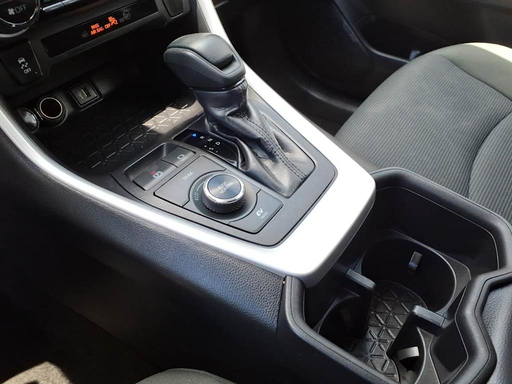 Thumbnail: 2025 Toyota RAV4 - 12