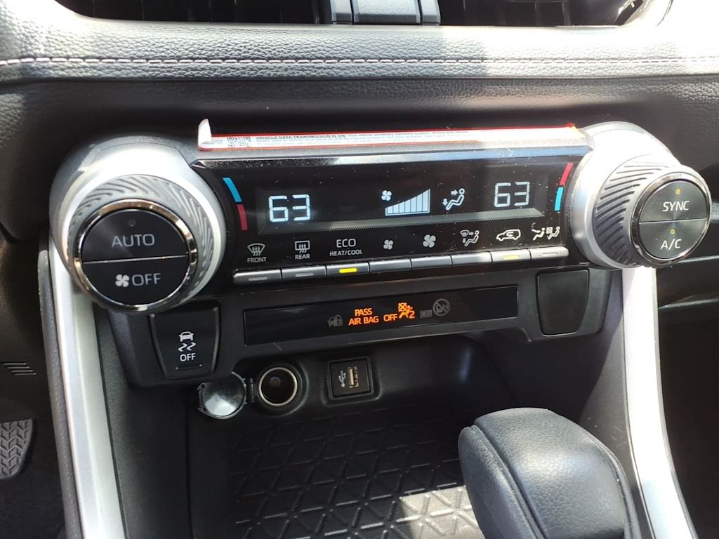Thumbnail: 2025 Toyota RAV4 - 24