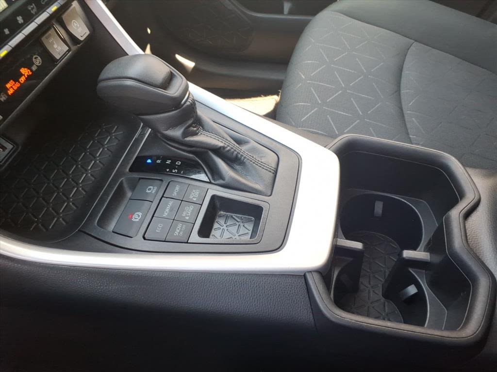 Thumbnail: 2024 Toyota RAV4 - 11