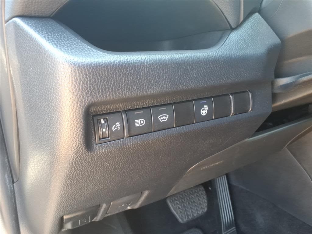 Thumbnail: 2024 Toyota RAV4 - 19